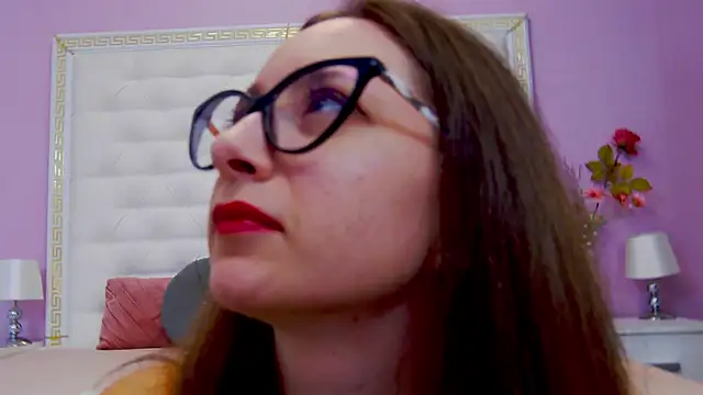 Lenna Paul online show from 09.10.25