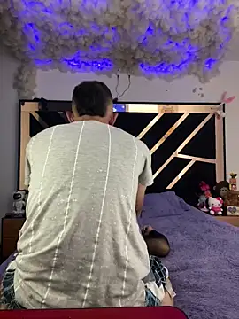 Brianna Trans00 online show from 11.21.25