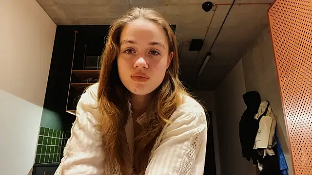 Snapshot of Celeste_Glow chatting on 12.01.24 Celeste Glow online show from 12.01.24