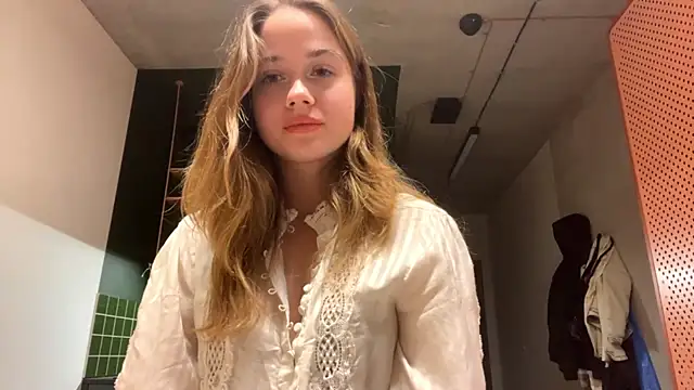 Snapshot of Celeste_Glow chatting on 12.03.24 Celeste Glow online show from 12.03.24