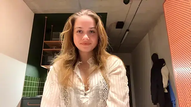 Snapshot of Celeste_Glow chatting on 12.10.24 Celeste Glow online show from 12.10.24