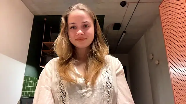 Snapshot of Celeste_Glow chatting on 12.11.24 Celeste Glow online show from 12.11.24