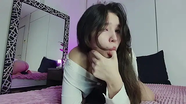 Snapshot of purrrrrrrrr chatting on 01.22.25 purrrrrrrrr online show from 01.22.25