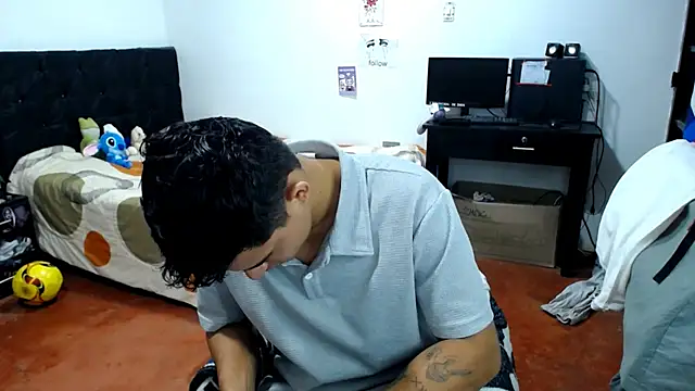 Snapshot of freddy_romas chatting on 06.28.26 freddy romas online show from 06.28.26