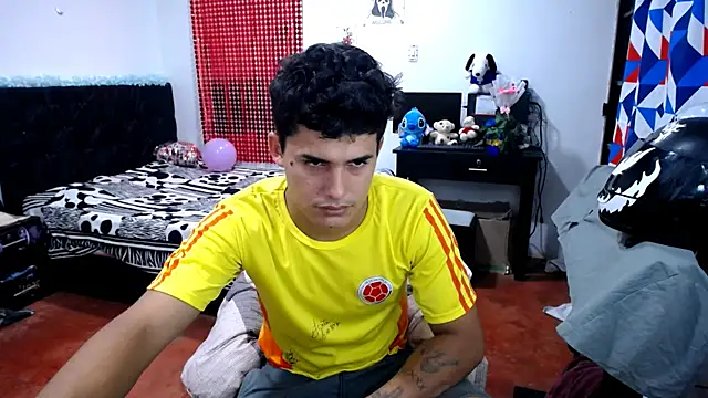 Snapshot of freddy_romas chatting on 07.14.26 freddy romas online show from 07.14.26