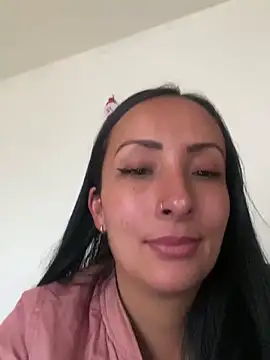 yaralyminjo2 online show from 12.26.24