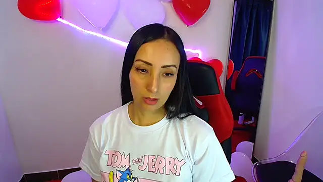 yaralyminjo2 online show from 02.17.25