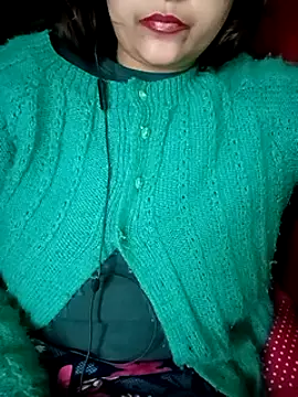 Snapshot of Sexy_Queen6 chatting on 01.11.25 Sexy Queen6 online show from 01.11.25