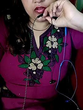 Snapshot of Sexy_Queen6 chatting on 01.27.25 Sexy Queen6 online show from 01.27.25