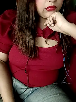 Snapshot of Sexy_Queen6 chatting on 02.24.25 Sexy Queen6 online show from 02.24.25