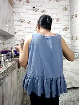 Saroj-Shah online show from 03.18.25