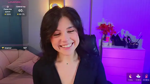 Jenna Adams  online show from 11.06.25