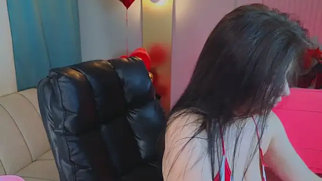 Jenna Adams  online show from 04.11.26