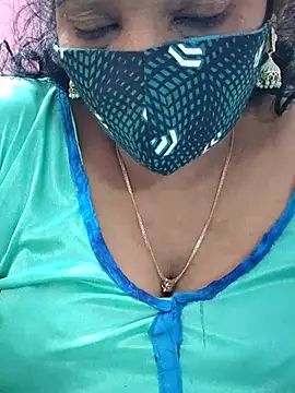 Snapshot of mallu-sumi chatting on 01.29.25 mallu-sumi online show from 01.29.25