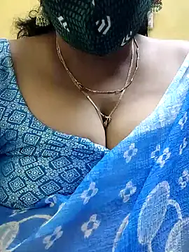 Snapshot of mallu-sumi chatting on 01.30.25 mallu-sumi online show from 01.30.25