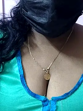 mallu-sumi online show from 04.22.26