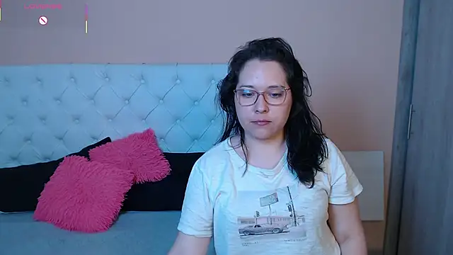 May Carlier online show from 01.17.26