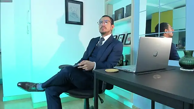 Snapshot of pablo-rincon95 chatting on 07.23.26 pablo-rincon95 online show from 07.23.26