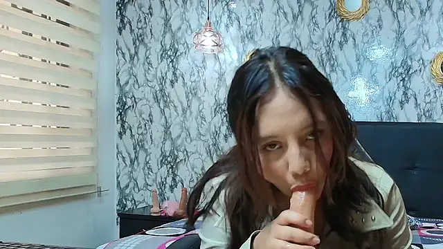 Snapshot of Emily_Trujillo chatting on 03.14.25 Emily Trujillo online show from 03.14.25