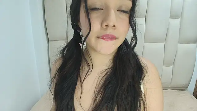 Snapshot of Emily_Trujillo chatting on 05.04.26 Emily Trujillo online show from 05.04.26