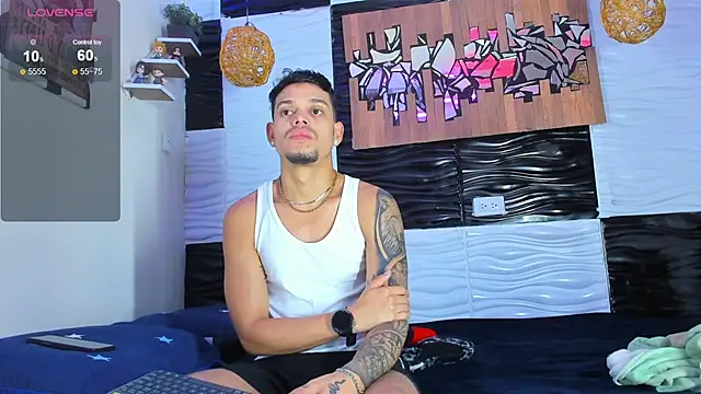 Snapshot of Friendsofeverything_ chatting on 01.17.26 Friendsofeverything online show from 01.17.26