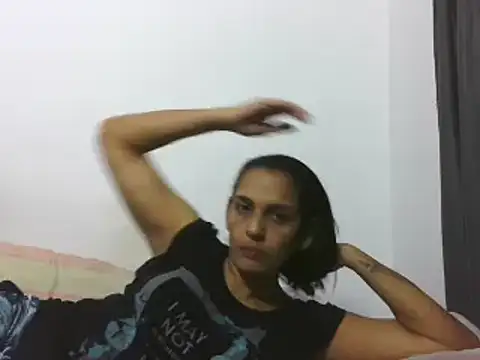 Snapshot of latinbrunettet chatting on 12.16.24 latinbrunettet online show from 12.16.24