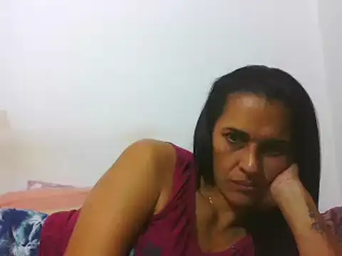 Snapshot of latinbrunettet chatting on 01.07.25 latinbrunettet online show from 01.07.25