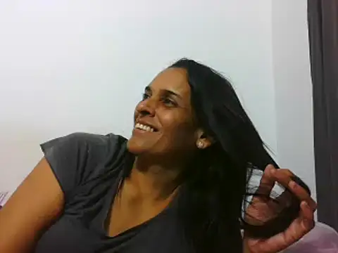 Snapshot of latinbrunettet chatting on 03.05.25 latinbrunettet online show from 03.05.25