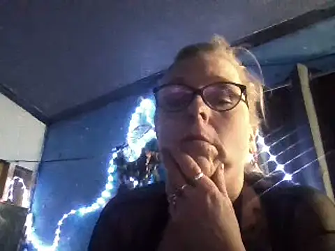 Snapshot of boobookittyfuck33 chatting on 01.08.25 boobookittyfuck33 online show from 01.08.25