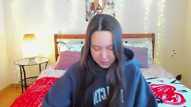 Snapshot of Mira_Karter chatting on 05.13.26 Mira Karter online show from 05.13.26