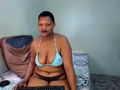 FoxyFataleX online show from 01.01.25