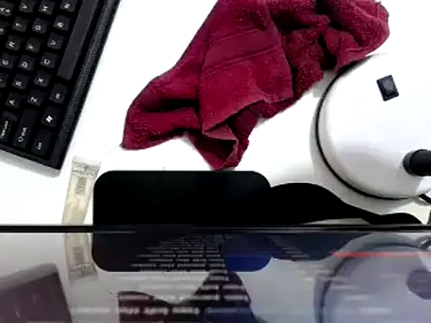 FoxyFataleX online show from 01.14.25