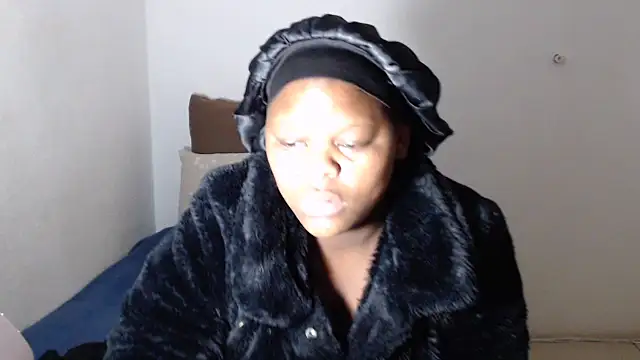 FoxyFataleX online show from 09.24.25