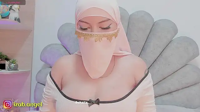 Snapshot of Amaltea chatting on 02.06.25 Amaltea online show from 02.06.25