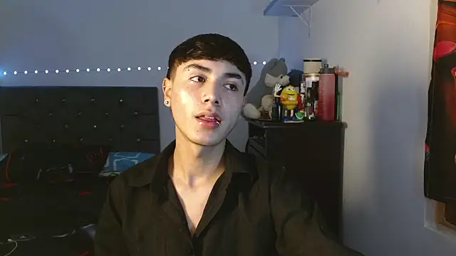 Snapshot of Im_juanda chatting on 12.19.24 Im juanda online show from 12.19.24