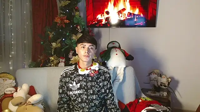 Snapshot of Im_juanda chatting on 12.24.24 Im juanda online show from 12.24.24