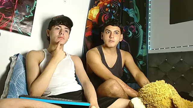 Snapshot of Im_juanda chatting on 11.28.25 Im juanda online show from 11.28.25