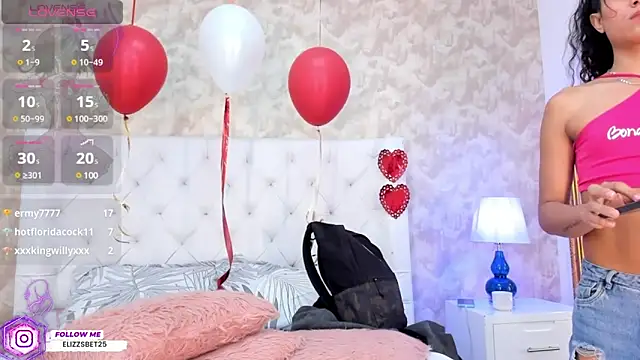 Eliza Thaylor   online show from 02.26.25