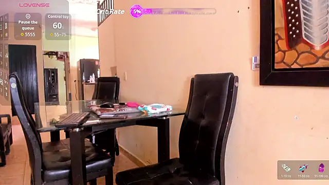 mariana mauricio hot online show from 11.25.25