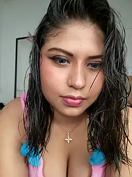 Snapshot of azulzulix chatting on 07.17.26 azulzulix online show from 07.17.26