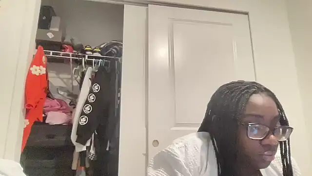 AveryJ99 online show from 12.10.24