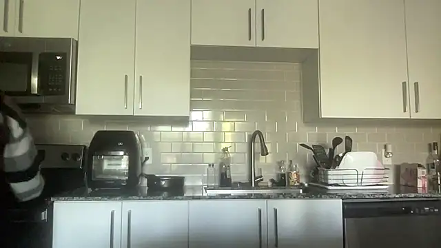 AveryJ99 online show from 03.19.25