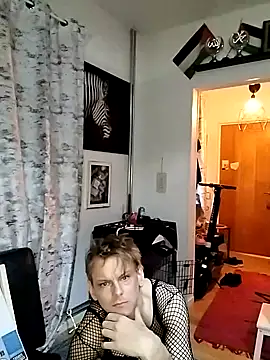 Snapshot of Hannaforyou2 chatting on 12.05.24 Hannaforyou2 online show from 12.05.24