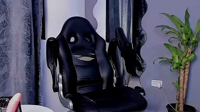 Camilohotxx  online show from 02.23.25