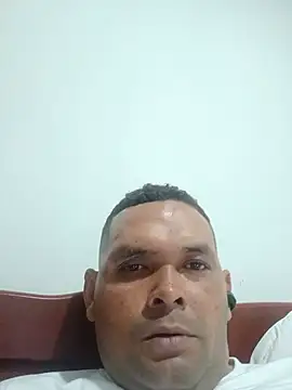 Snapshot of antoy---11 chatting on 08.08.26 antoy---11 online show from 08.08.26