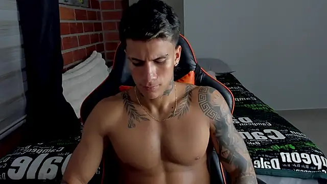 pettergrey1 online show from 11.04.25