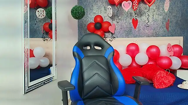 Snapshot of Erick_Zhimerman chatting on 02.15.26 Erick Zhimerman online show from 02.15.26