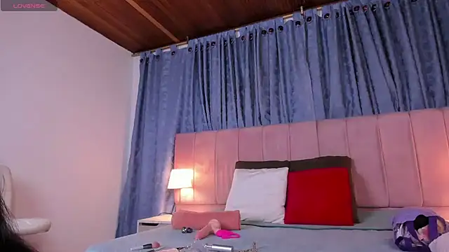 x milu online show from 02.08.25