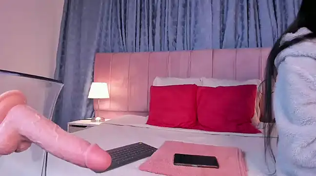 x milu online show from 02.14.25