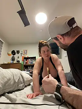 couplelti2 online show from 02.23.25